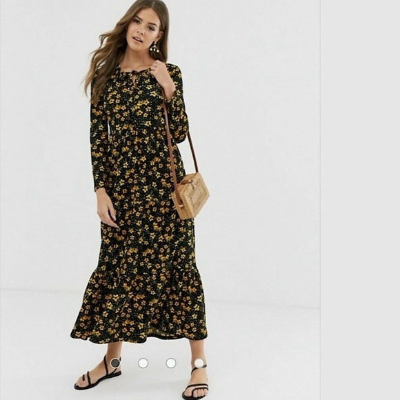 Free People Dresses & Skirts - Free People Black Floral Long Sleeve Dress